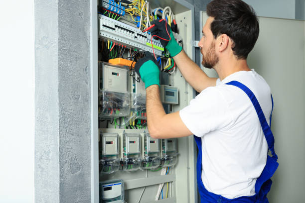 Best Affordable Emergency Electrician  in Ashland City, TN